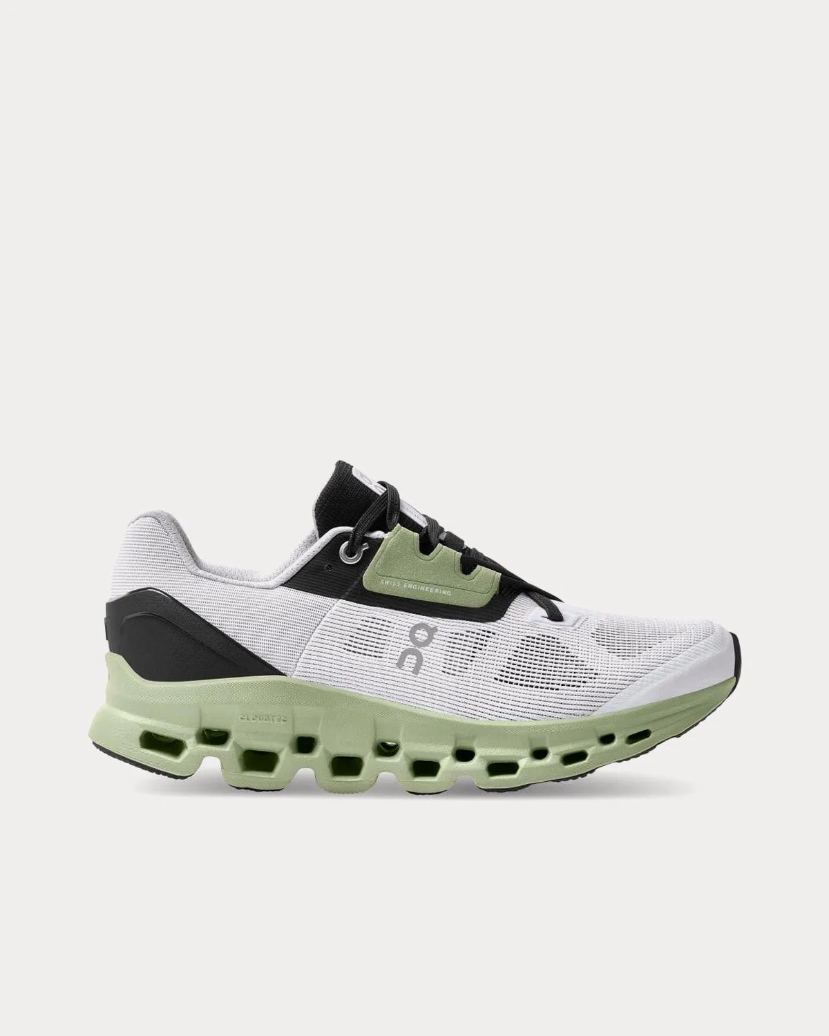 Cloudstratus White / Black Running Shoes