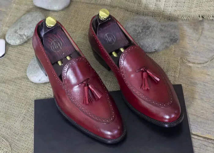 Hand Painted Burgundy Tussle Party Loafers Shoes, Oxford Shoes For Men's