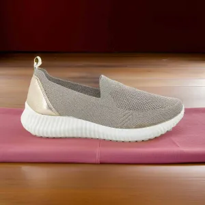 IGI & Co Taupe Knit Runner Sneakers with Reflective Gold Detail - Italian Comfort Shoes