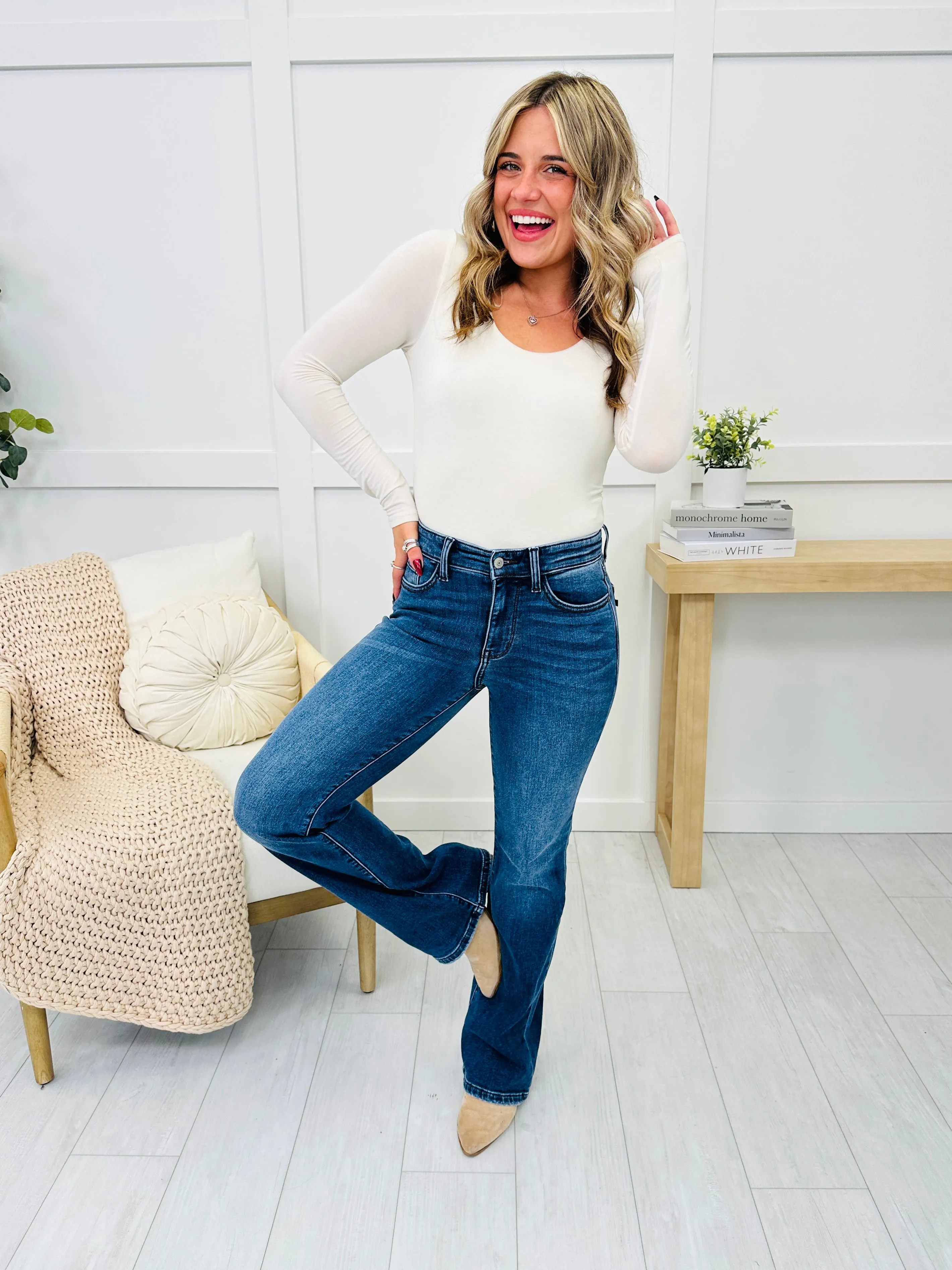 Judy Blue Wrapped in Love Thermal Bootcut Jeans in Reg/Curvy