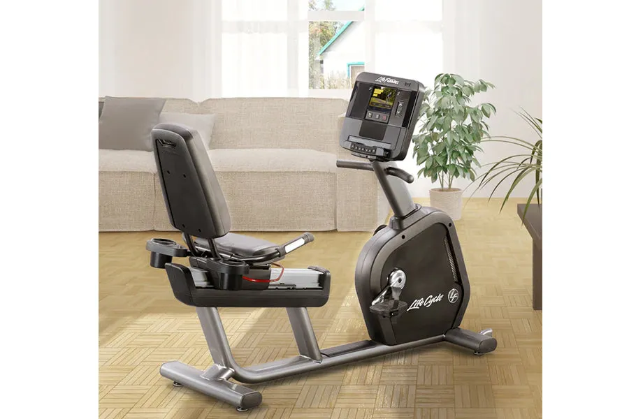 Life Fitness Club Series   (Plus) Recumbent Lifecycle Bike (DEMO)