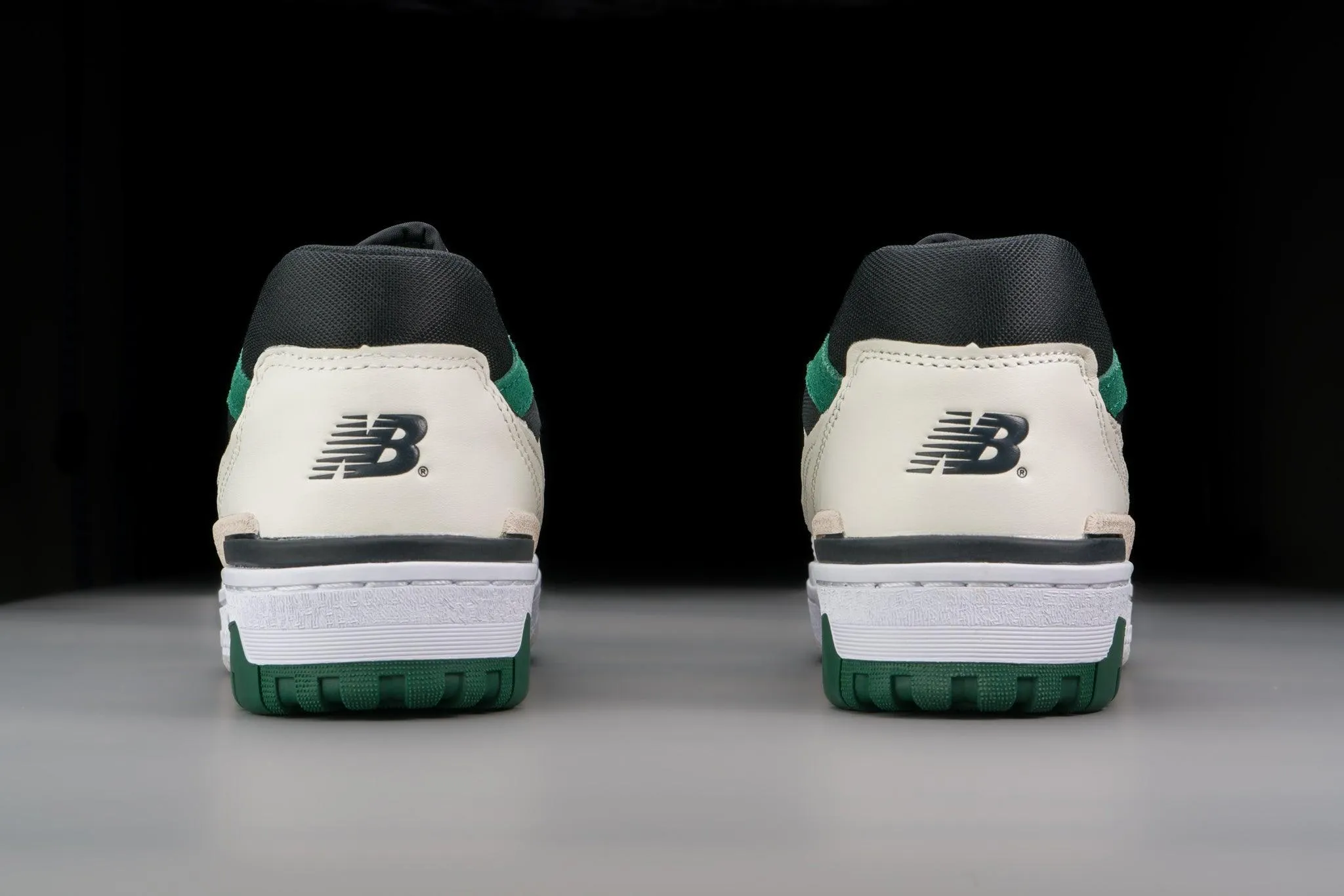 New Balance 550 Sea Salt Pine Green