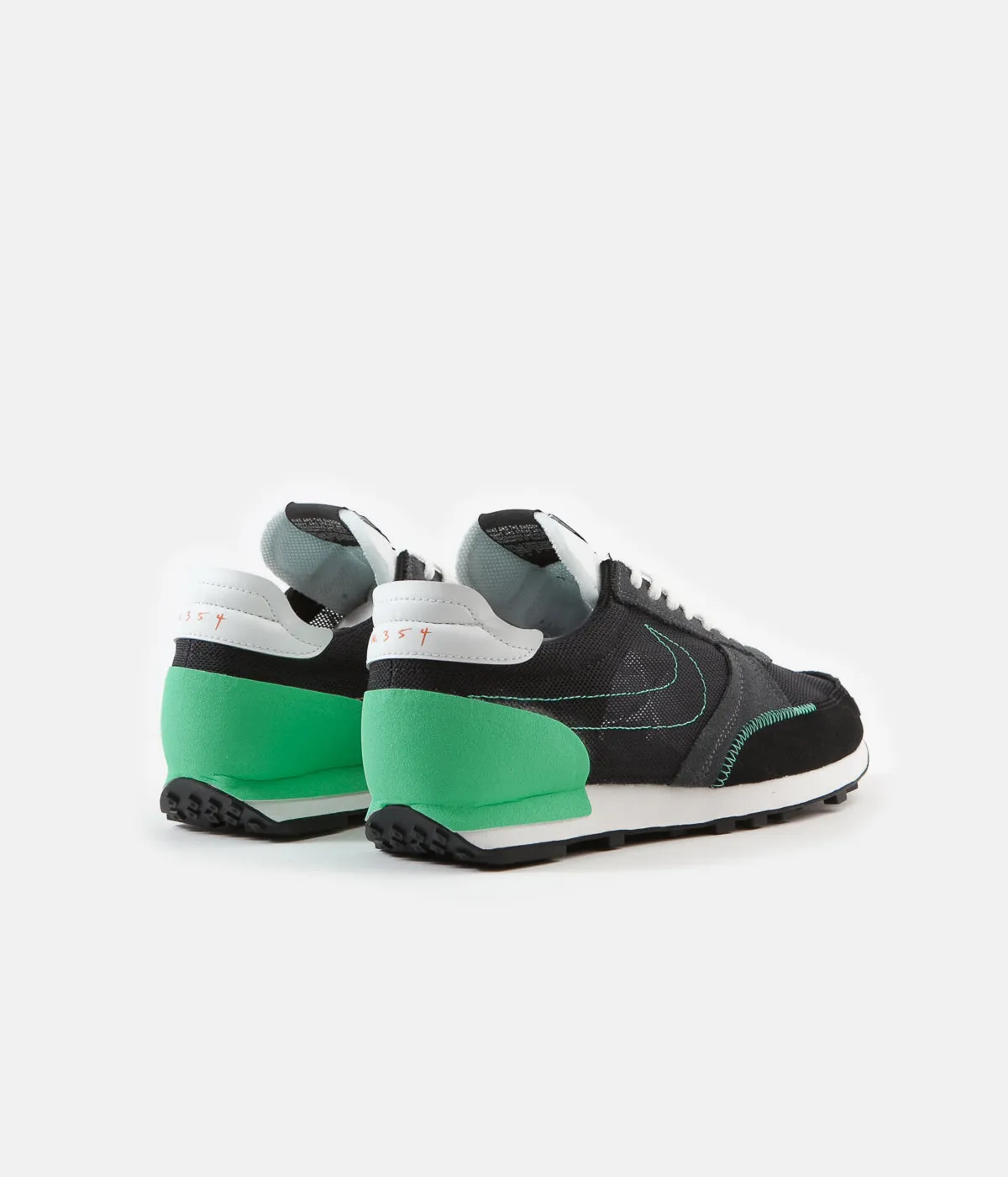 Nike Daybreak Type Shoes - Black / Menta - Summit White - Anthracite