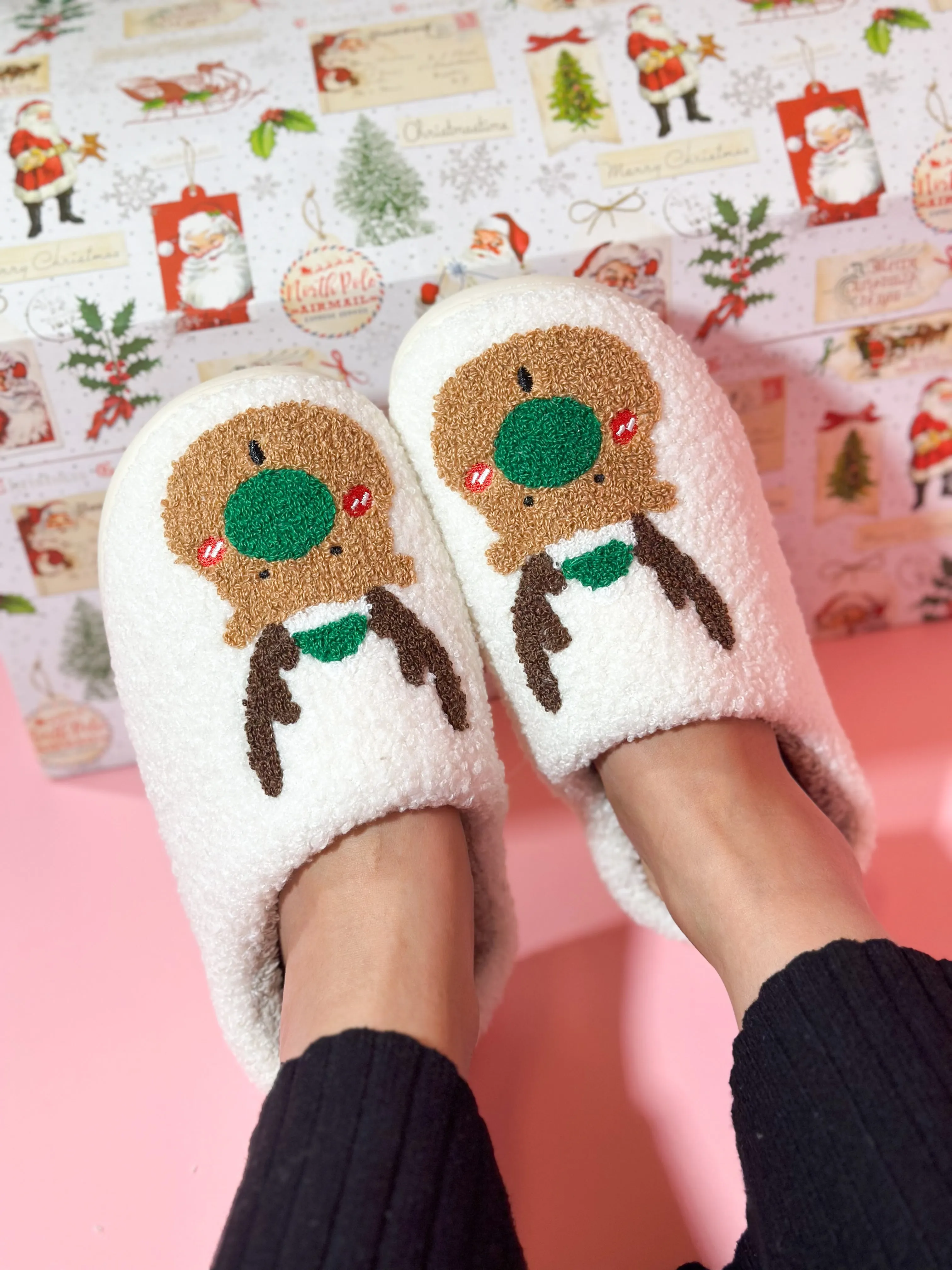 Reindeer Fuzzy Slippers - Green