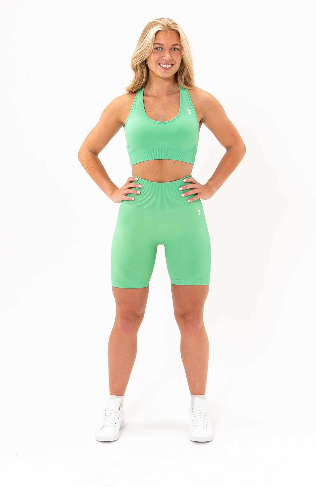 Unlimited Seamless Shorts & Sports Bra Set - Mint